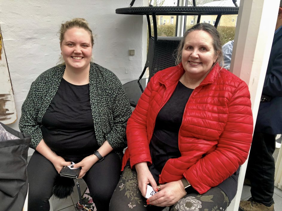 Der er både etiske og praktiske grunde til, at danskerne er blevet bedre til ikke bare at smide mad ud. I Silkeborg er der god gang i butikken, når lokale supermarkeder donerer madvarer, som tidligere endte i affaldscontaineren.
