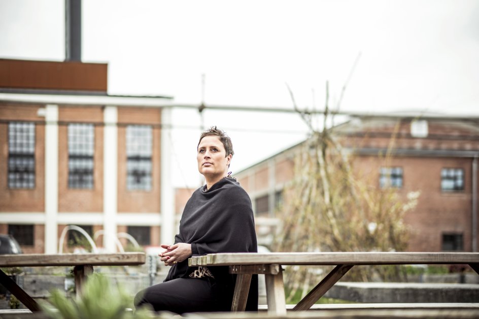 ”Når folk kom og skulle hente et barn til adoption, gjorde jeg alt, hvad jeg overhovedet kunne, for at være det sødeste barn, for tænk nu, hvis det var mig, de tog," fortæller Ditte.
