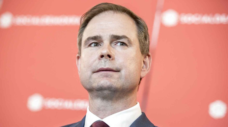 Jesper Petersen er ny minister og overtager Uddannelses- og Forskningsministeriet for Ane Halsboe-Jørgensen, der til gengæld bliver kirke- og kulturminister.