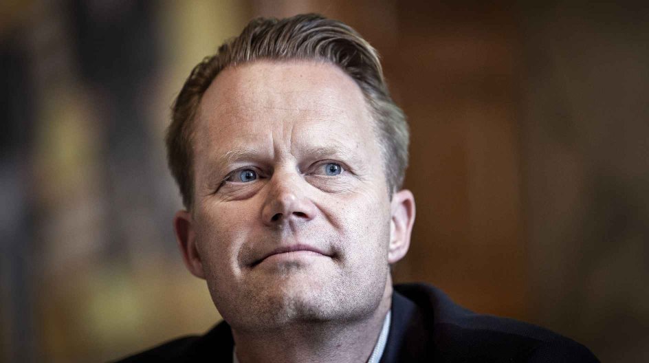Jesper Petersen er ny minister og overtager Uddannelses- og Forskningsministeriet for Ane Halsboe-Jørgensen, der til gengæld bliver kirke- og kulturminister.