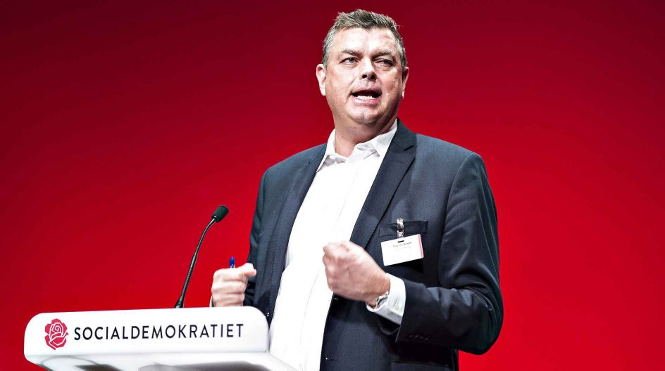 Jesper Petersen er ny minister og overtager Uddannelses- og Forskningsministeriet for Ane Halsboe-Jørgensen, der til gengæld bliver kirke- og kulturminister.