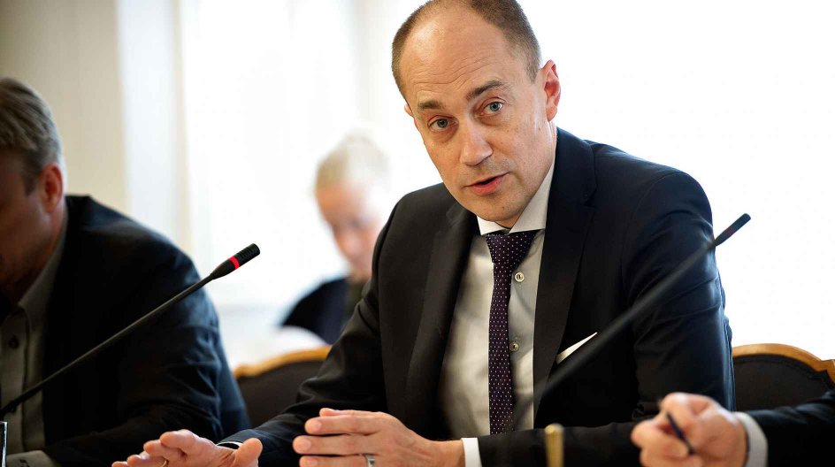 Jesper Petersen er ny minister og overtager Uddannelses- og Forskningsministeriet for Ane Halsboe-Jørgensen, der til gengæld bliver kirke- og kulturminister.