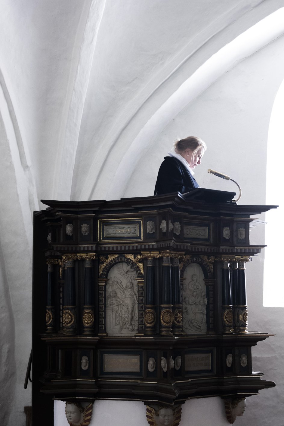 ”Jesus er jo selv vældig polemisk, og når jeg prædiker over en tekst, der er polemisk, dysser jeg ikke det ned,” siger Nana Hauge. –