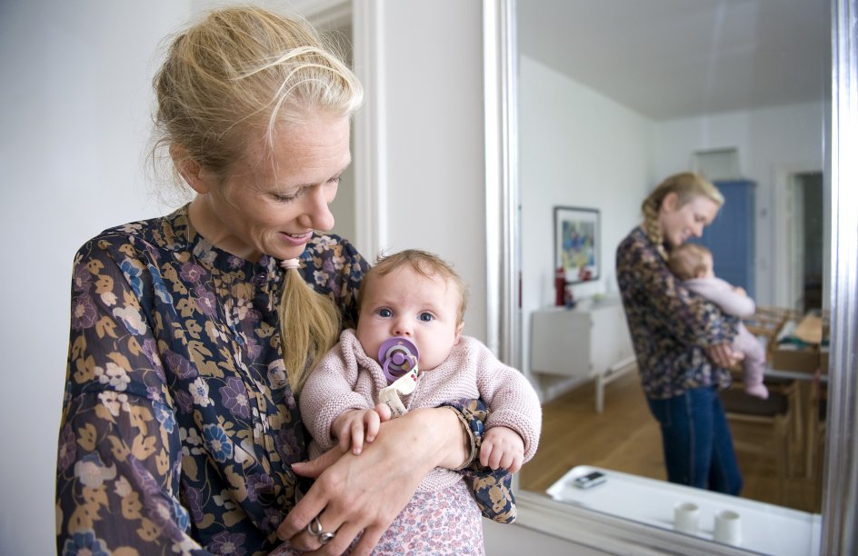 Marie Høgh med datteren Inger, også kaldet Lillen.