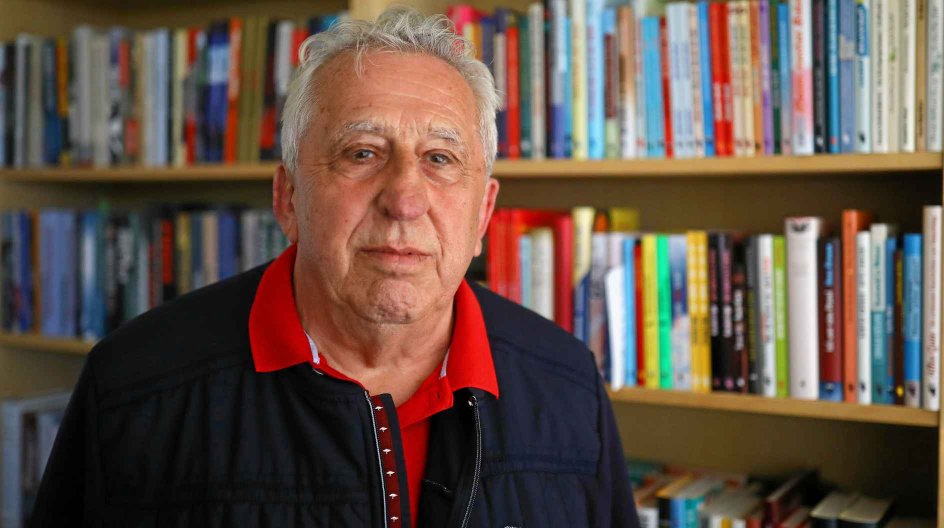 Egon Krenz kalder i dag udtrykket ”Berlinmurens fald” for et ideologisk begreb, som først opstod senere. ”Da Helmut Kohl ringede til mig den 11. november, lykønskede han mig med åbningen af grænsen,” siger han til avisen Der Tagesspiegel.