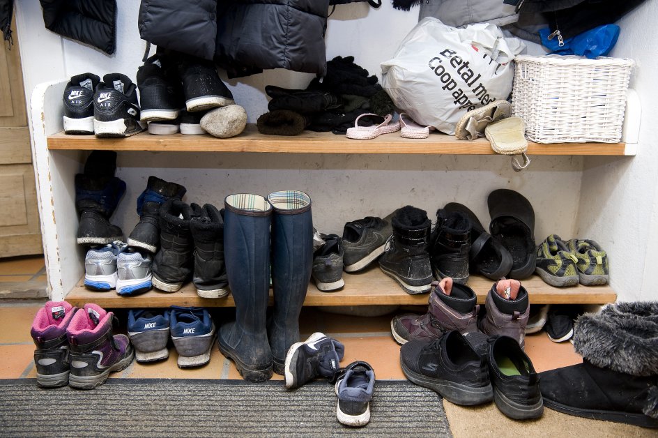 Der kan bo seks børnefamilier på Vibygaard ad gangen. Børnene kan være helt små såvel som teenagere.