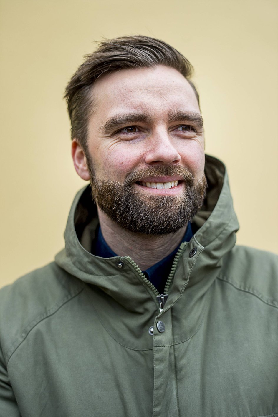 ”I stilheden lader man tankerne komme, som de er, og man lader dem blive i luften som fly, som flyver rundt, mens man selv sidder i kontroltårnet. Tankerne skal man bare lade komme og lade flyve.”