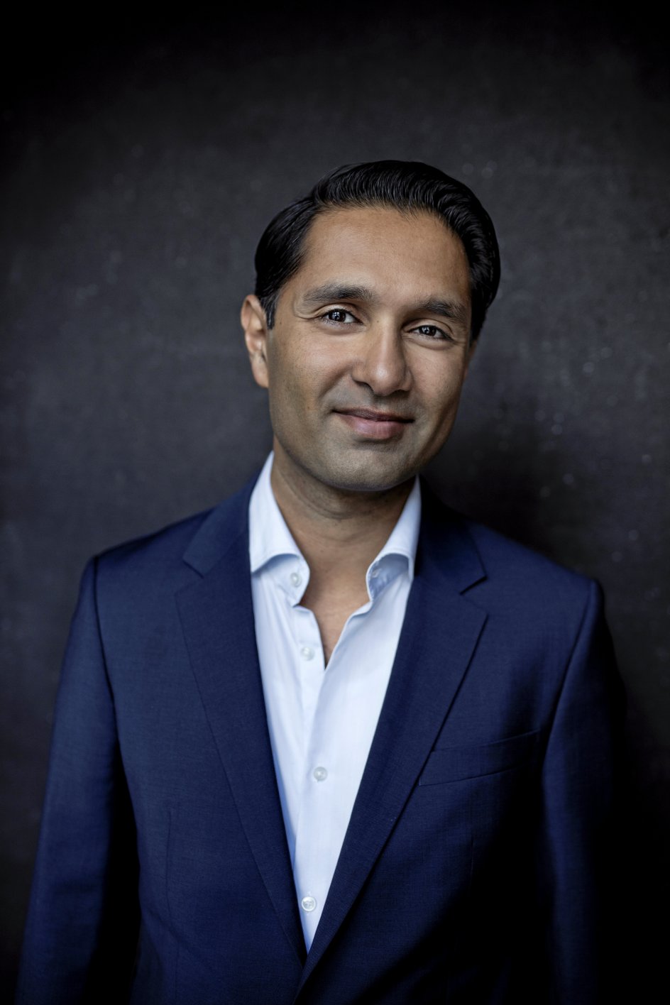 Forfatter, speciallæge og ekspert i digital sundhed, Imran Rashid, tilbyder i sin online lægeklinik lige nu gratis rådgivning til familier og privatpersoner, der ønsker hjælp til at komme ud af coronaens digitale døs.