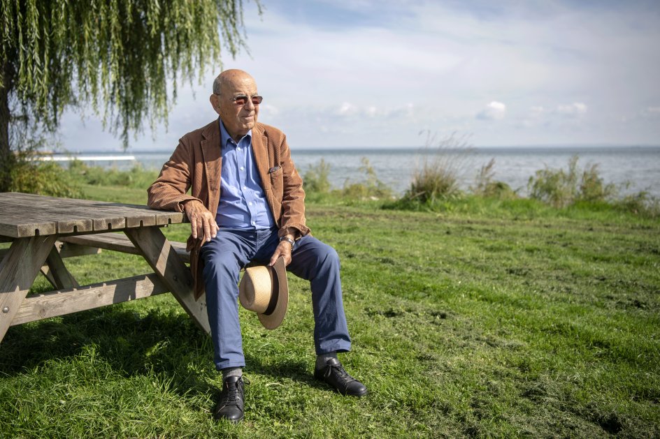Ole Philipson flygtede som 12-årig til Sverige sammen med sin familie, da det i 1943 ikke længere var trygt for dem som jøder at opholde sig i Danmark.