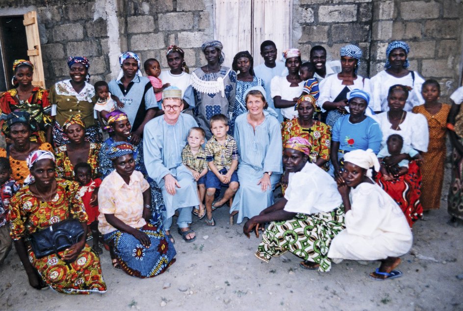 Tanken var at familien ville blive i Sierra Leone i seks år, men efter to år i landet blev de tvunget til at rejse hjem på grund af borgerkrigen i det vestafrikanske hjem. Senere blev familien udsendt til Nigeria som missionærer.  Privatfoto. Affotografering: Bo Amstrup/Ritzau Scanpix