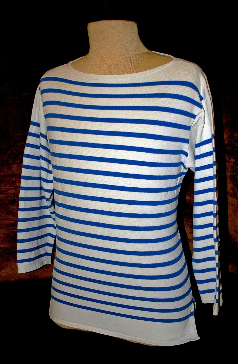 Den originale franske sailorundertrøje, mariniere. – Foto: Wikimedia Commons.