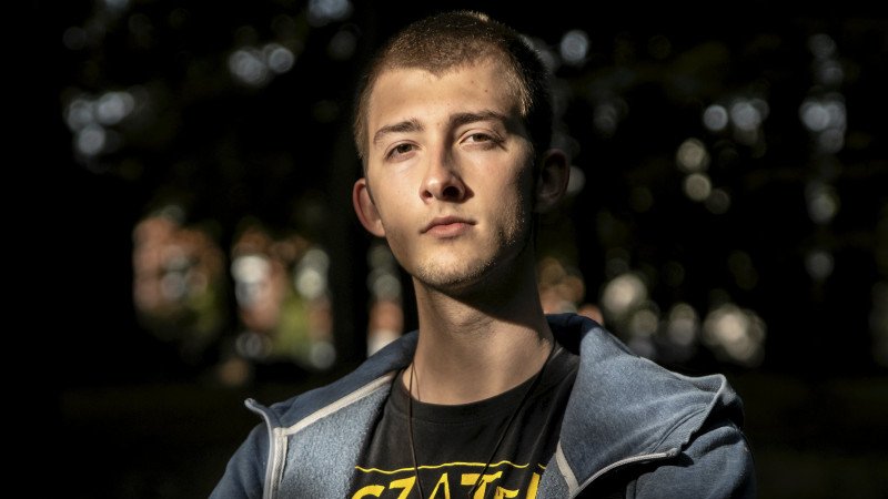 Som barn gik Dawid Socha til gudstjeneste hver uge, men da han sprang ud som homoseksuel, fandt han ikke forståelse i kirken.