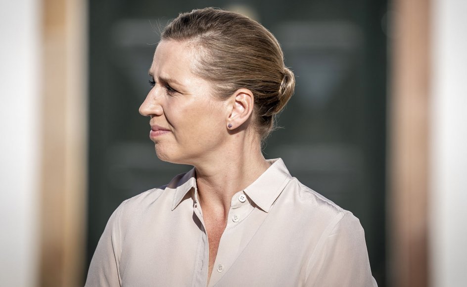 Mette Frederiksens (S) har med sin håndtering af coronakrisen fået en del politisk troværdighed sat ind på bankkontoen.