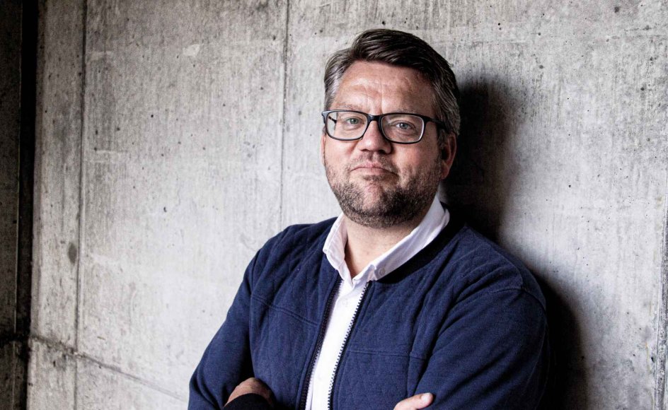 I Indre Missions vedtægter står der heller ikke direkte, at kvinder ikke må være formænd. Der står dog, at formanden for bestyrelsen skal være ordineret præst i den danske folkekirke, og formand for Indre Mission Hans-Ole Bækgaard erkender, at det i praksis betyder, at formanden for Indre Mission vil være en mand.