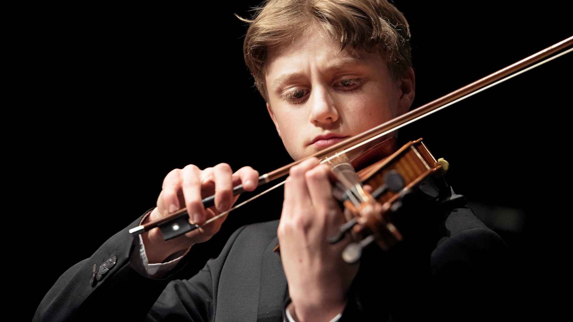 Ung dansk violinist i fornem finale Kristeligt Dagblad