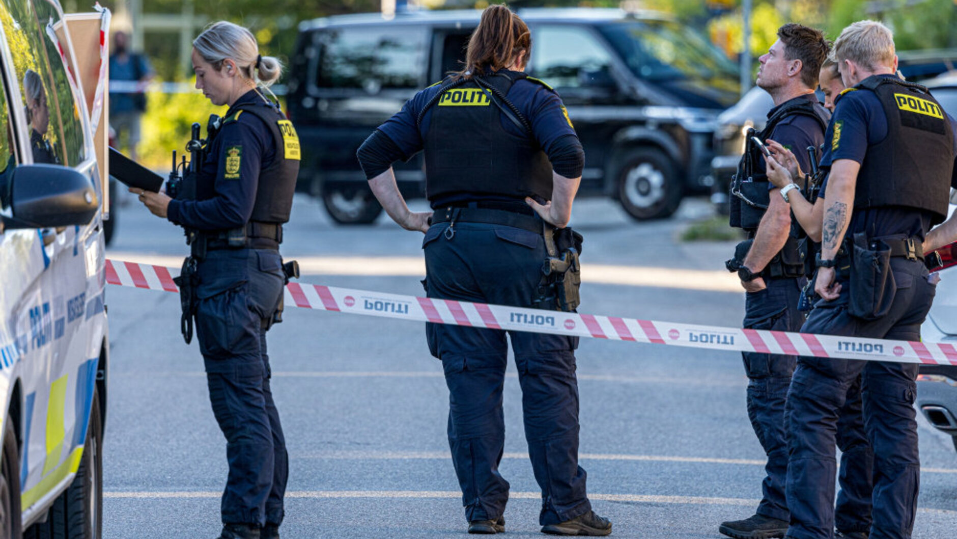 Vidner og videoer efterlyses efter at politiet skød 22-årig ...