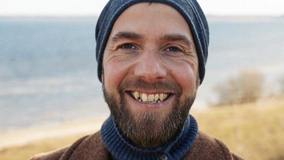 Tv-vært Søren Vester: Middagssøvn har sparet mig mange ...