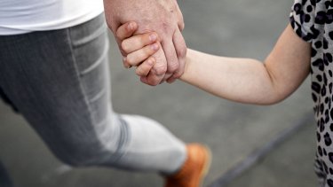 Nogle angsttilfælde trækker ud og resulterer i børn, der er sygemeldt fra skole i månedsvis, fortæller skoleleder ved Allerslev Skole på Midtsjælland, Niels Berendsen.