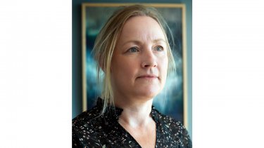 Psykolog Pia Callesen mener, at vi er gået fra slet ikke at tale om svære følelser til konstant at tale om dem. Hvis bekymringsangsten skal bremses, bør man finde en bedre balance