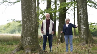Stefan Stefansson og hans kone Kirsten var overbevist om at de skulle stedes til hvile i den lyse bøgeskov ved Clausholm Slot tæt ved Randers, så snart de ankom til området.