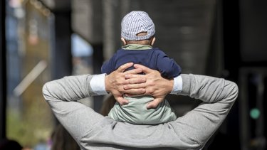 Øvelse gør mester, skriver Christian Hjortkjær om, hvorfor flere mænd skal have mere barsel.