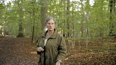 Da Camilla Nihøj for tre år siden flyttede til Herfølge, skyldtes det først og fremmest hendes ønske om at komme tættere på naturen. To år senere fandt hun ved et tilfælde ud af, at skovens skulle fældes.