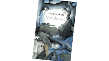 "'Natblomst' er en velskrevet, spændende roman for børn og unge, som sagtens kan læses som en selvstændig roman uden at have læst 'Sølvblomst' først, selv om det omvendt ville være lidt synd at springe første bind over," skriver anmelder Damián Arguimbau. 