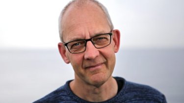 C.Y Frostholm (f. 1963) er en dansk forfatter, oversætter og billedkunstner. Han debuterede i 1985. Hans nyeste digtsamling "Laurbærdialogerne" blev oprindeligt holdt som en performativ tale i sommer.
