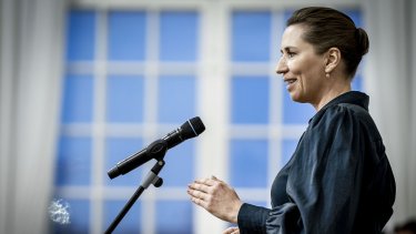 Statsminister Mette Frederiksen (S) på pressemøde i Landstingssalen efter partilederdebat om epidemiloven i Folketinget på Christiansborg, tirsdag den 19. januar 2021.