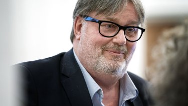 Sammen med makkeren Peter Langdal fik Henrik Hartmann 23 sæsoner på Betty Nansen Teatret.