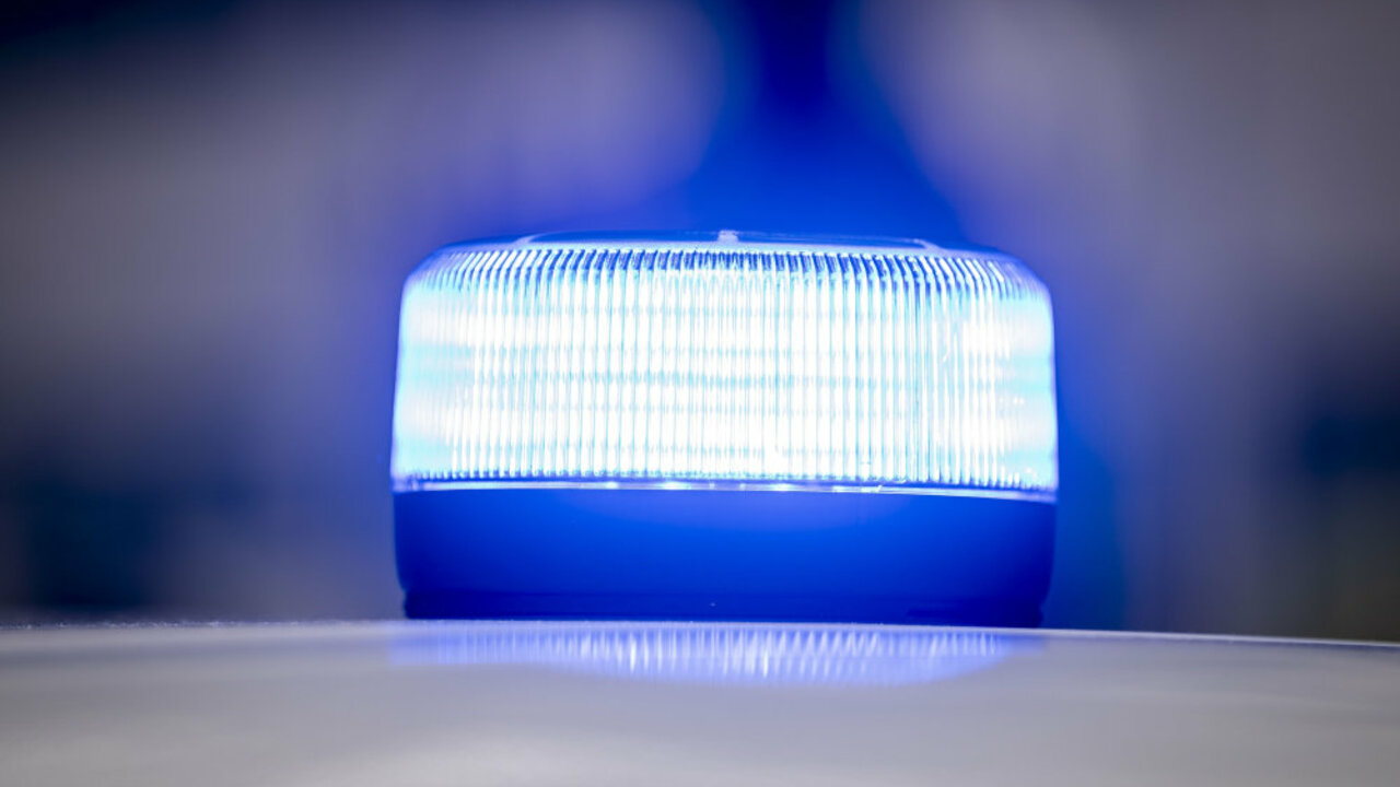 Betjent Er D d I Ulykke P Motorvej Kollega H rdt Kv stet betjent-er-d-d-i-ulykke-p-motorvej-kollega-h-rdt-kv-stet